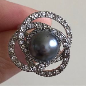 Avon pearl & diamond knot-design ring, size 8